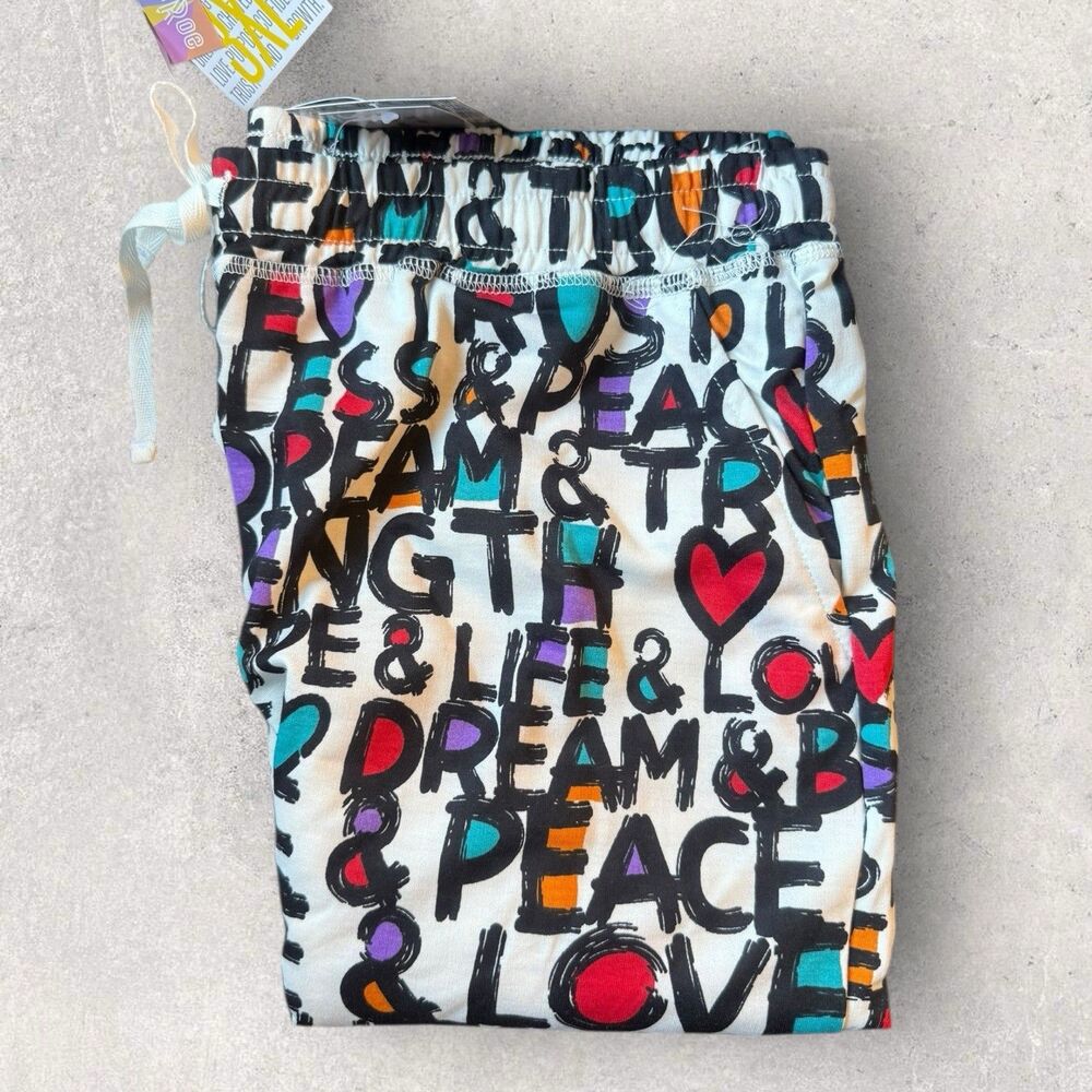 Lularoe 2XL Jax Jogger In White And Multicolor Graffiti Love Print NWOT